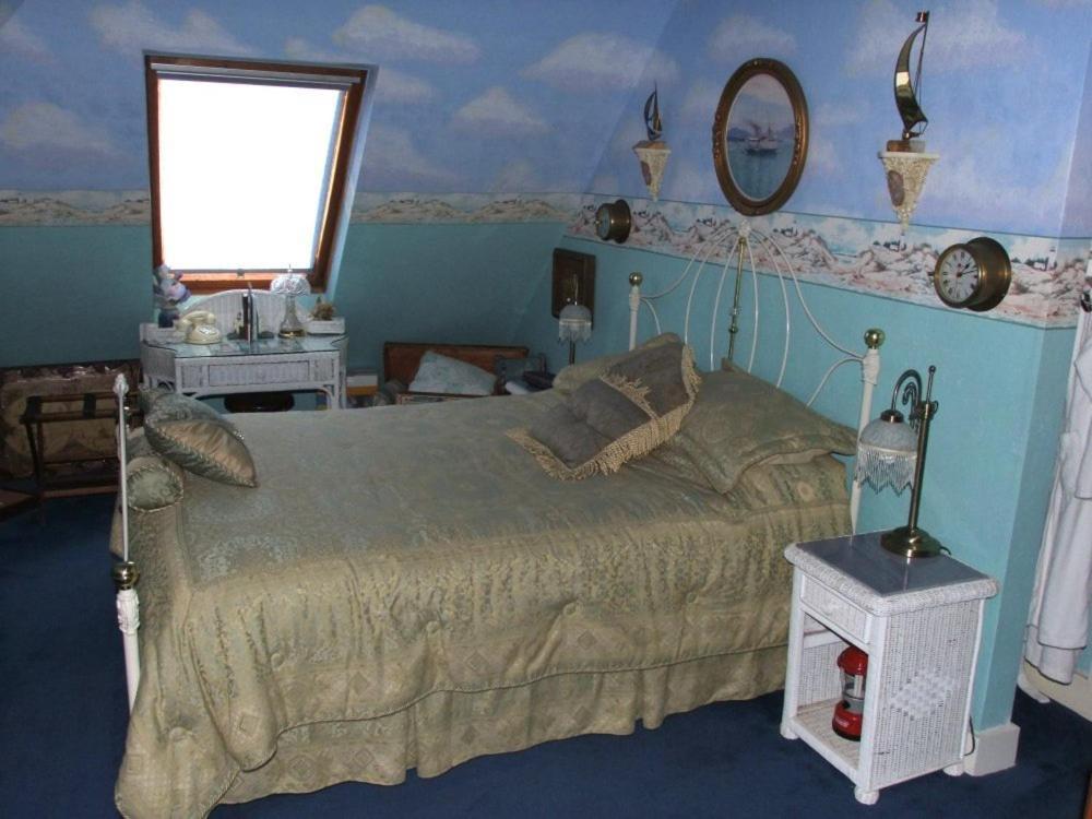 Robin'S Nest Bed & Breakfast San Andreas Oda fotoğraf