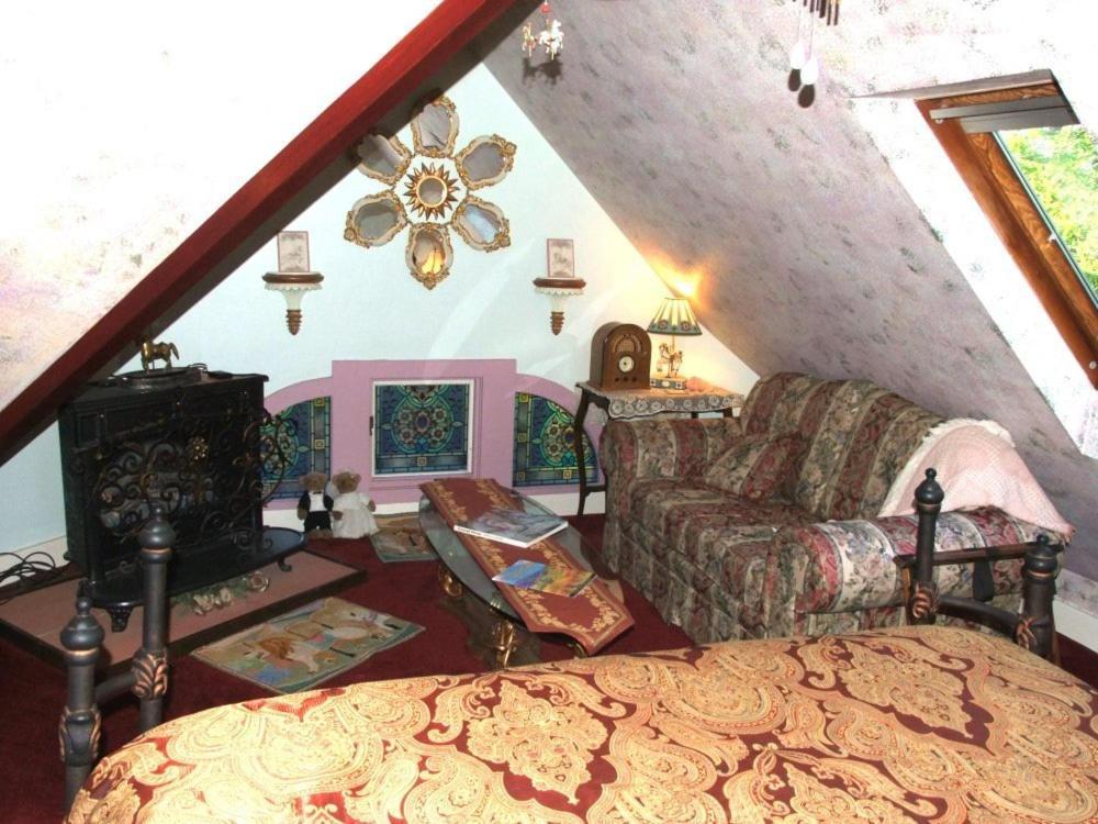 Robin'S Nest Bed & Breakfast San Andreas Oda fotoğraf