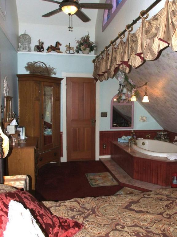 Robin'S Nest Bed & Breakfast San Andreas Oda fotoğraf
