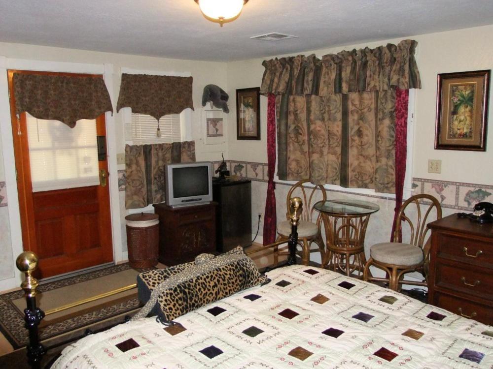 Robin'S Nest Bed & Breakfast San Andreas Oda fotoğraf